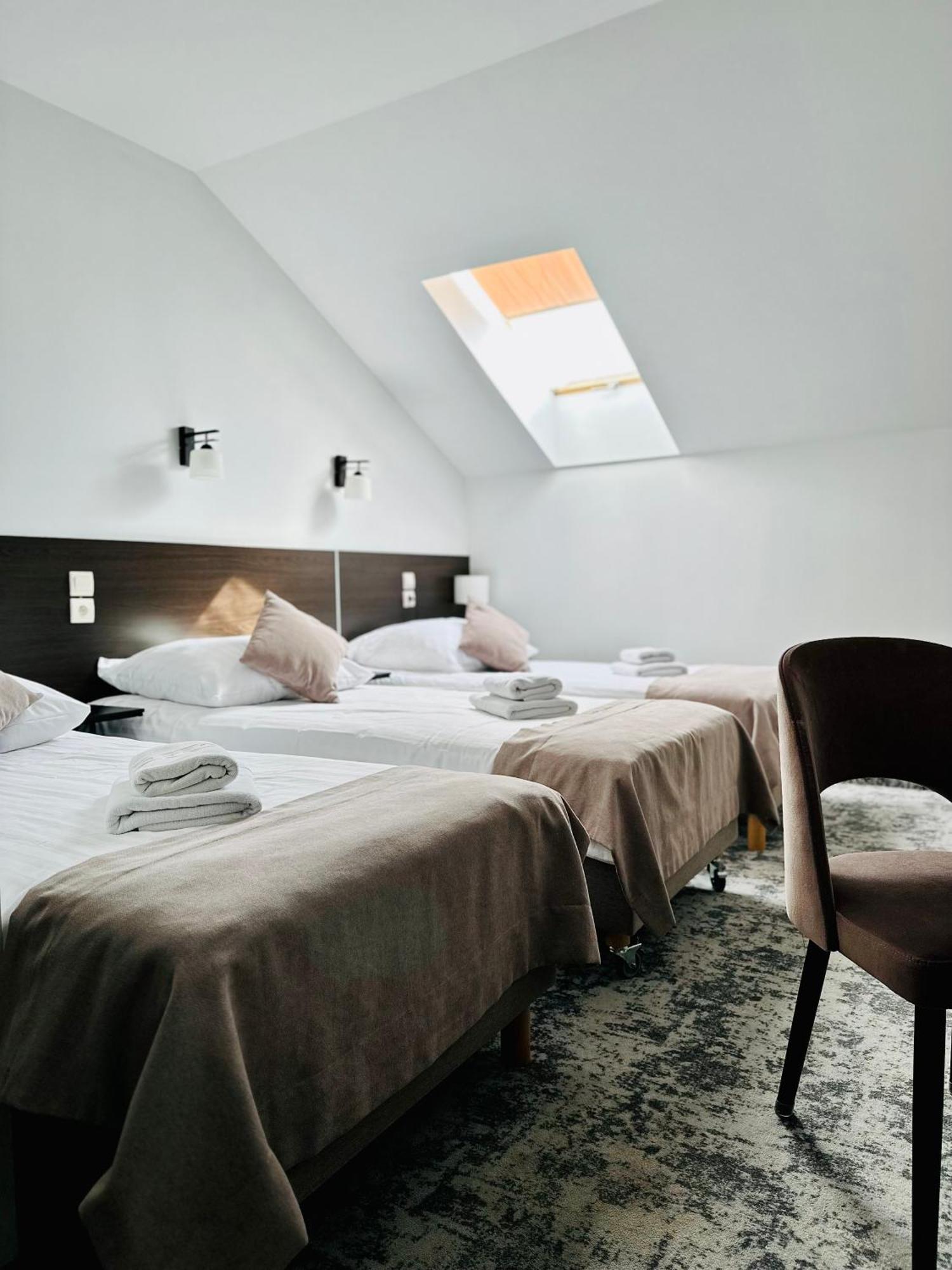 Hotel Muzakowski Łęknica Exteriör bild