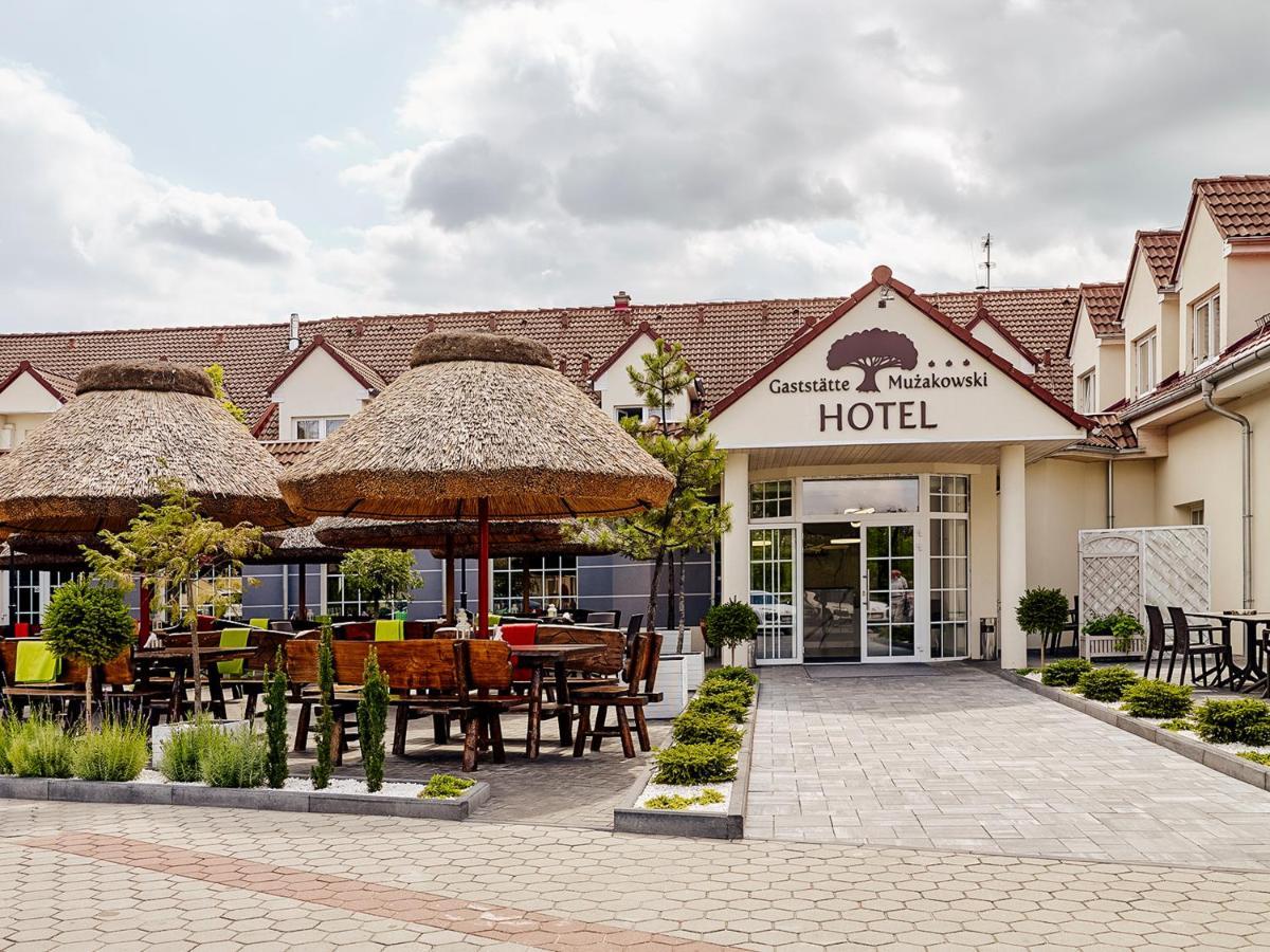 Hotel Muzakowski Łęknica Exteriör bild
